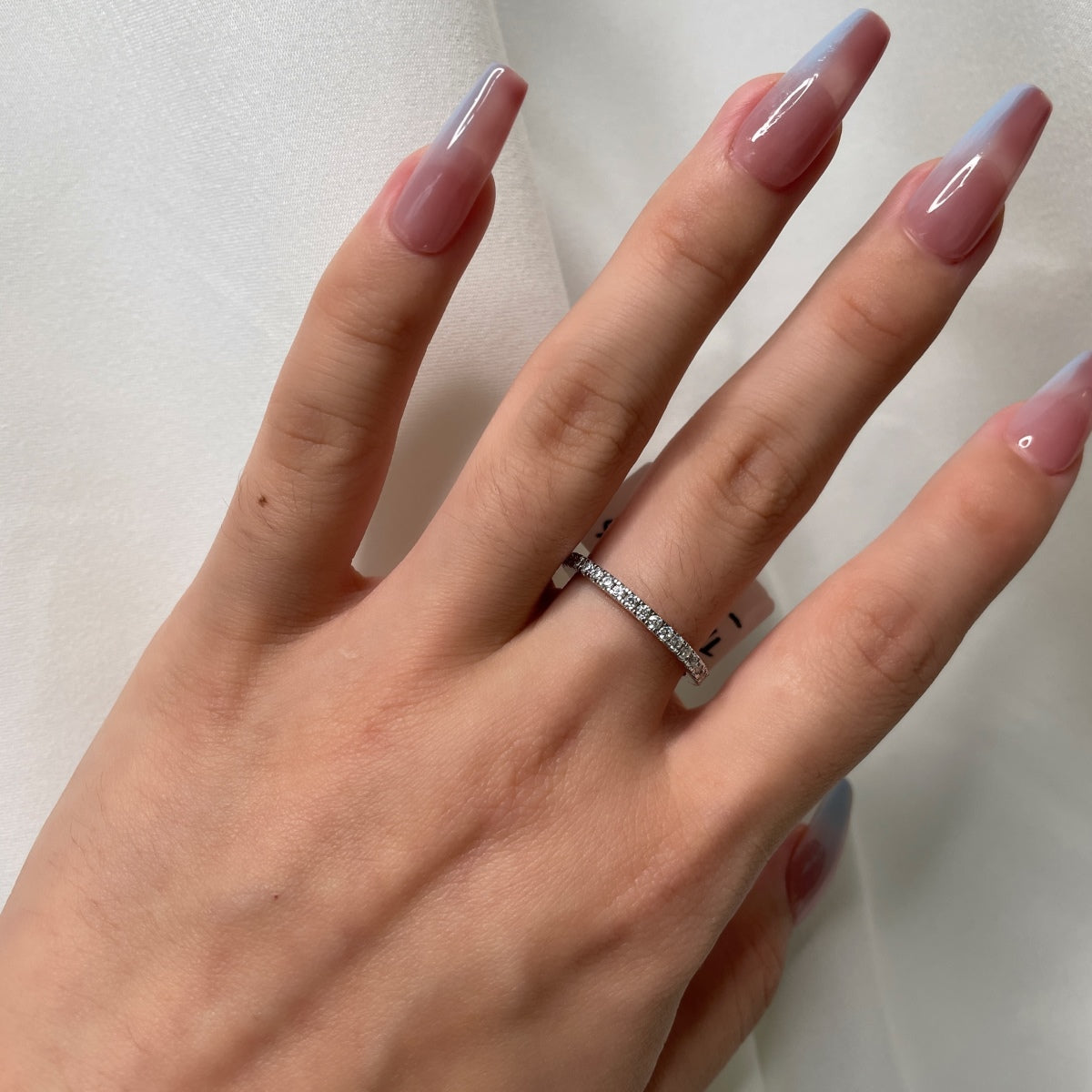 [baslovejewels]Delicate Sparkling Round Cut Daily Ring