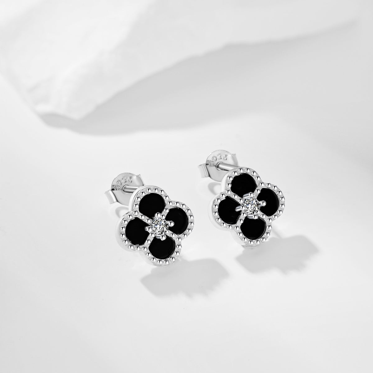 [baslovejewels]Four-Leaf Clover Flower Shape Exquisite Earrings
