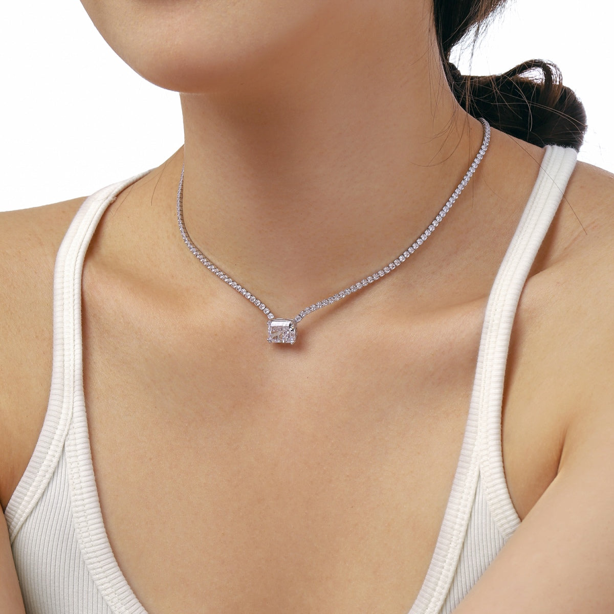 [baslovejewels]4.0 Carat Elegant Radiant Cut Necklace