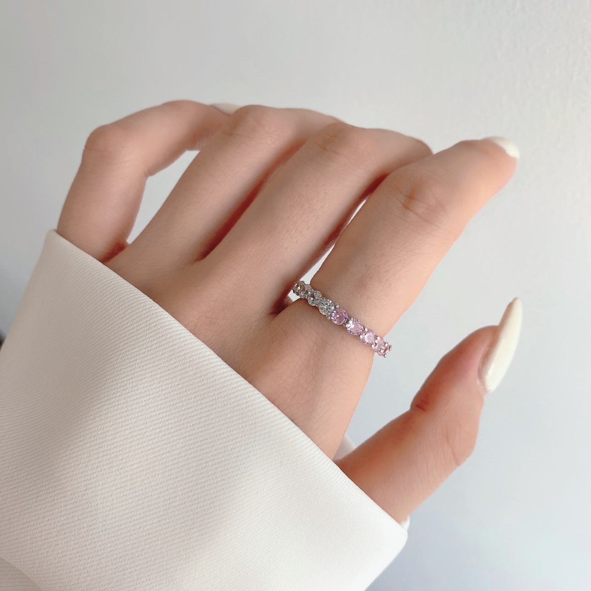 [baslovejewels]Sparkling Round Cut Tennis Ring