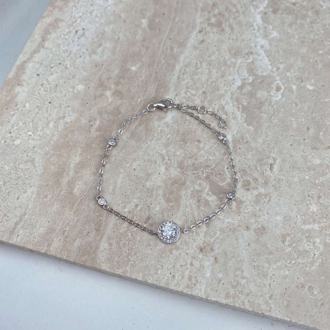 [baslovejewels]Dazzling Round Cut Shape Bracelet