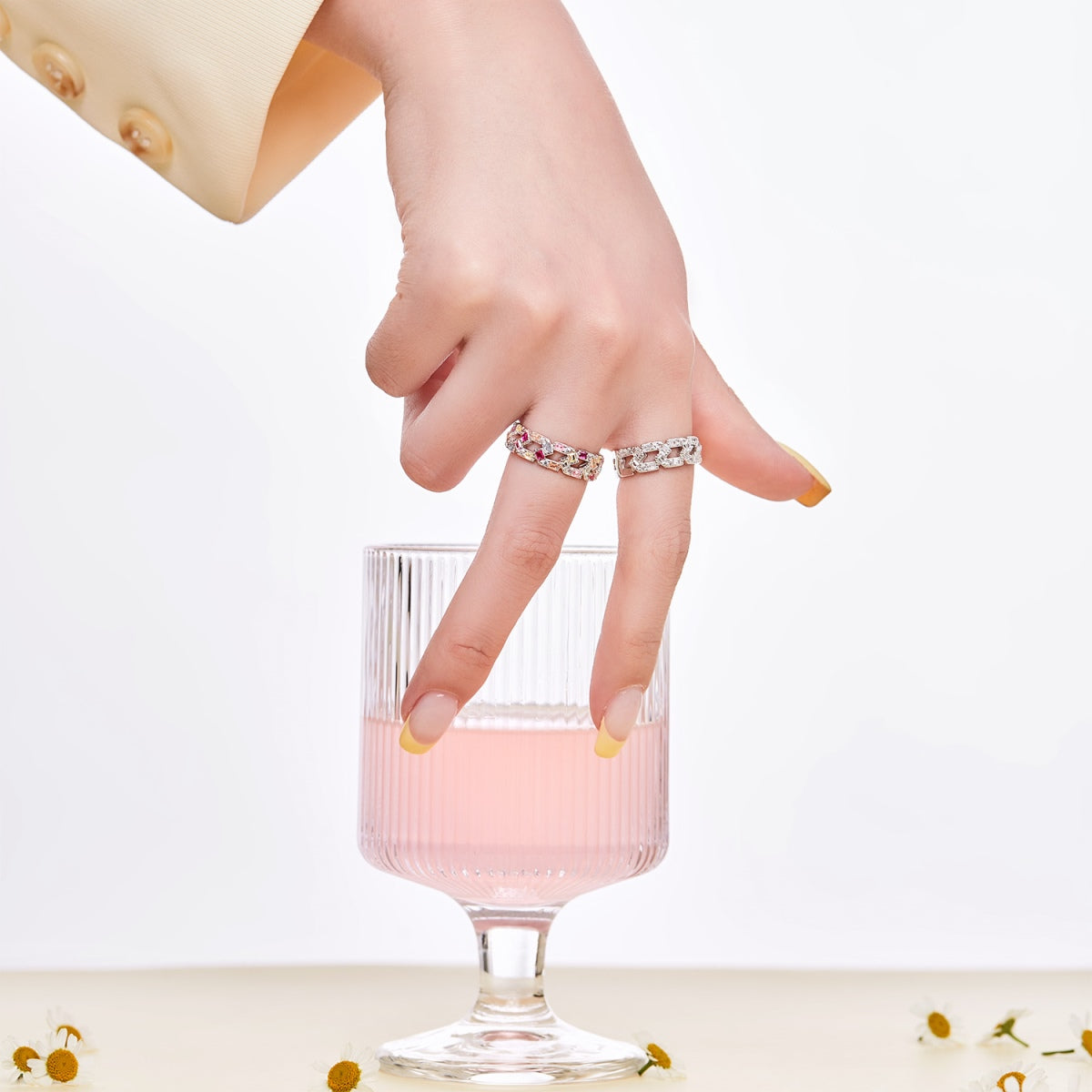 [baslovejewels]Sparkling Vibrant Emerald Cut Daily Ring