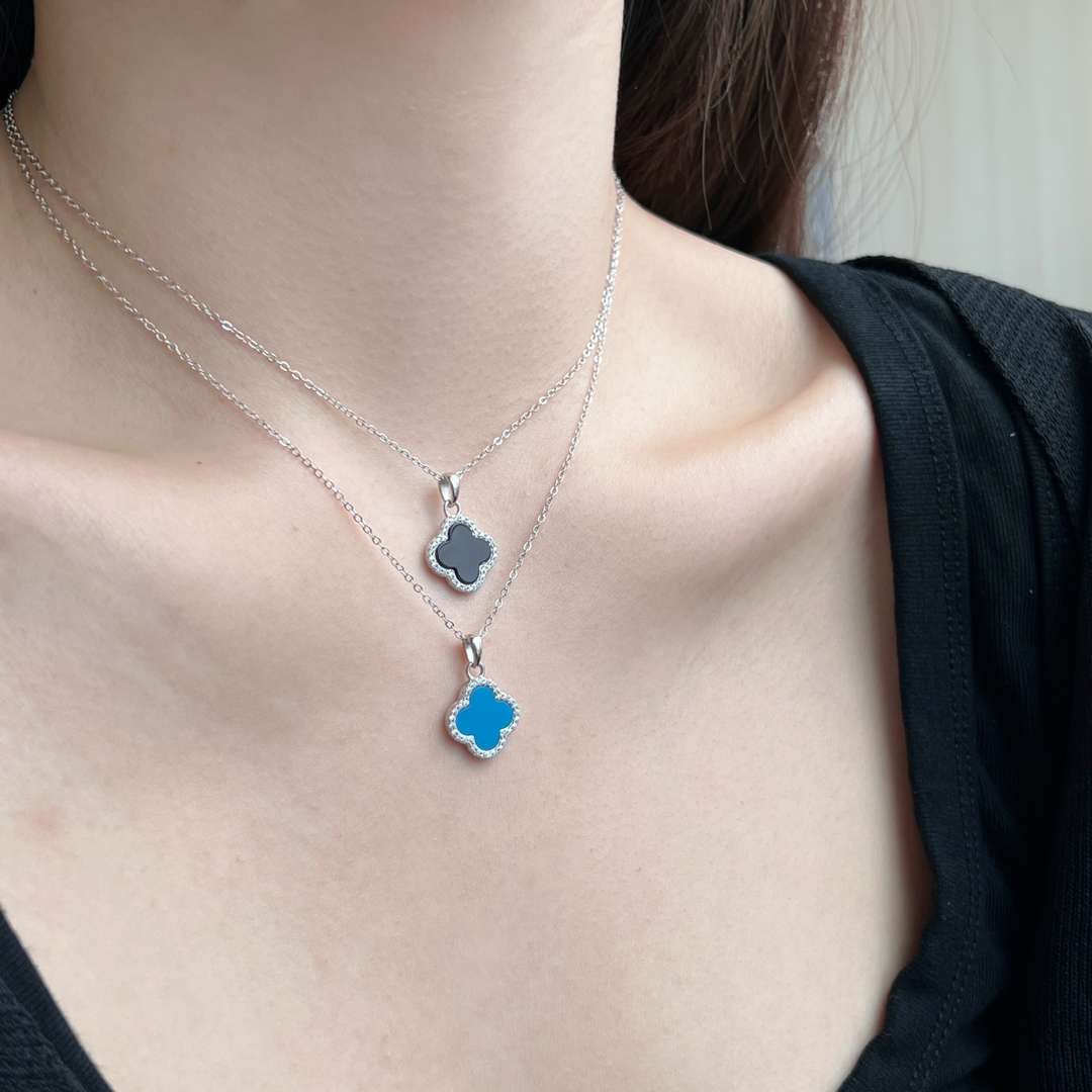 [baslovejewels]Dainty Flower Shape Necklace