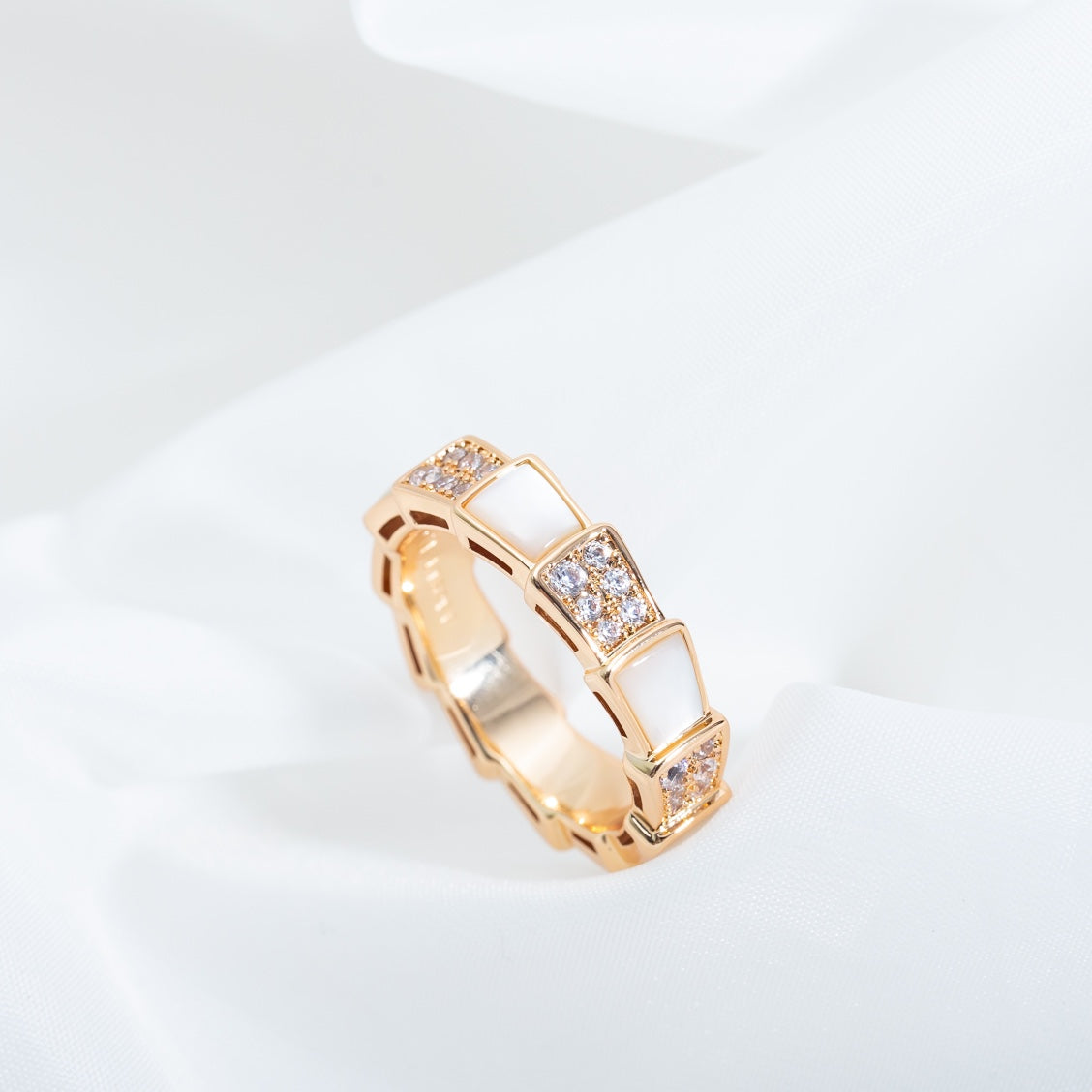 [baslovejewels]SERPENTI RING PINK GOLD MOP DIAMOND PAVED 4MM
