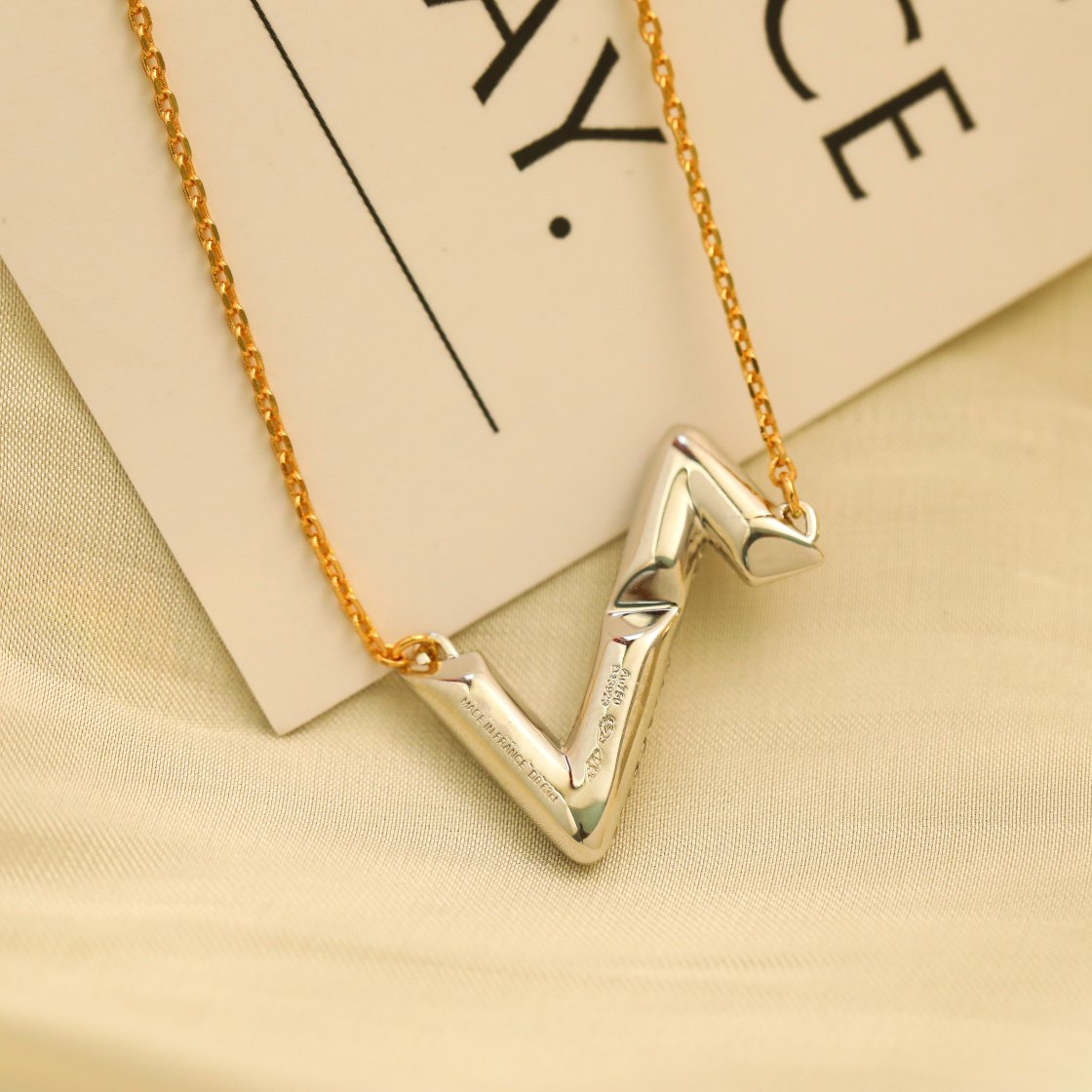 [baslovejewels]VOLT SILVER DIAMOND PEDANT NECKLACE