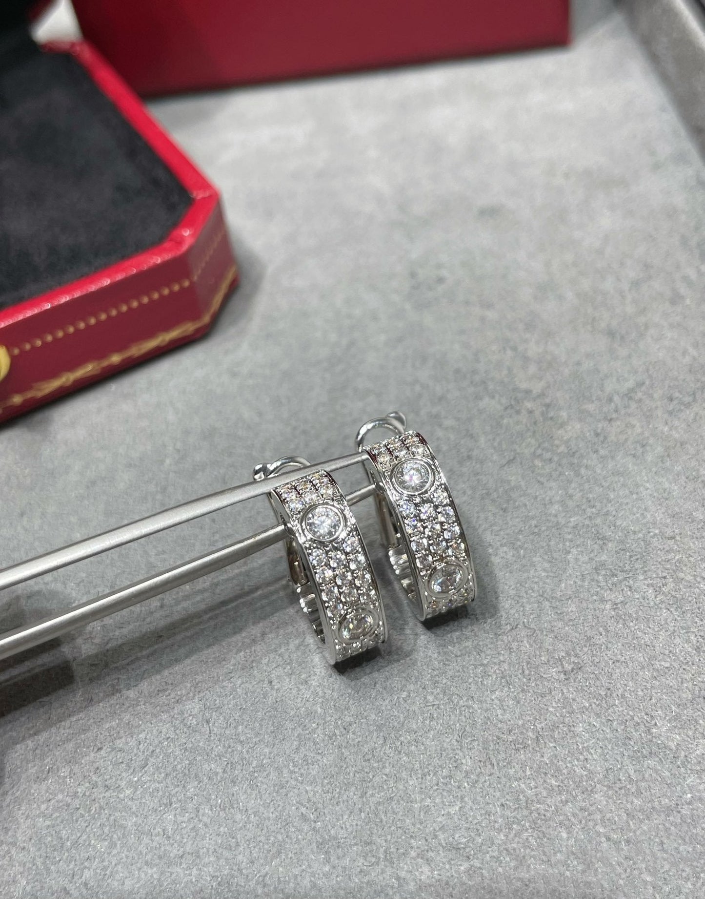 [baslovejewels]LOVE 5.5MM DIAMOND PAVED EARRINGS