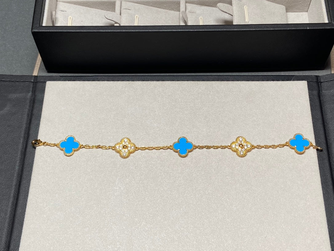 [baslovejewels]CLOVER 5 MOTIF BLUE CHALCEDONY DIAMOND GOLD BRACELET
