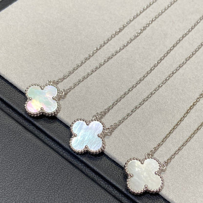 [basloveJW]CLOVER MEDIUM SILVER WHITE MOP NECKLACE