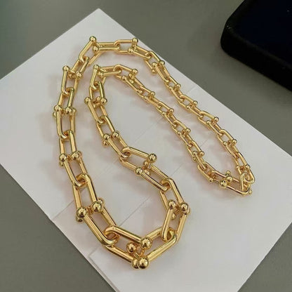 U-Hook Horseshoe Necklace Gold