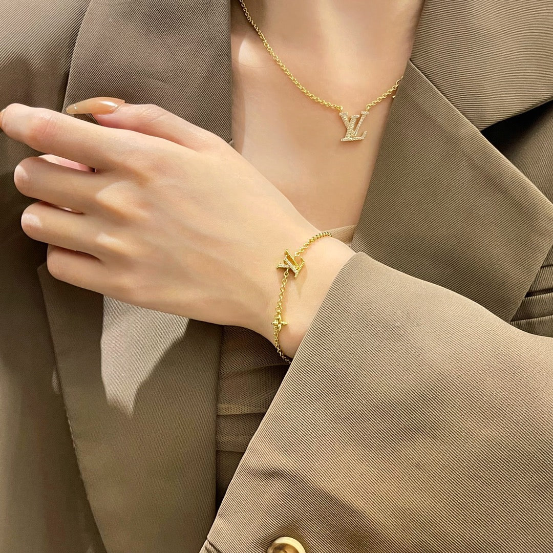 [baslovejewels]LOGO STAR MOTIF GOLD BRACELET
