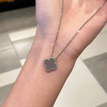 [basloveJW]CLOVER 15MM DIAMOND LASER NECKLACE- CHRISTMAS 2024 SPECIAL EDITION