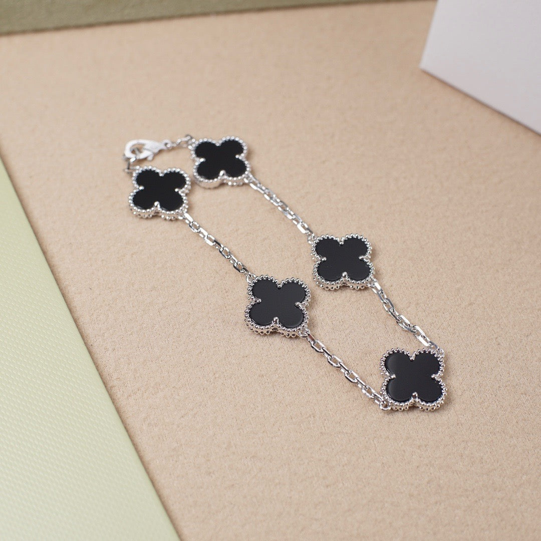 [baslovejewels]CLOVER 5 MOTIF ONYXS  BRACELET SILVER
