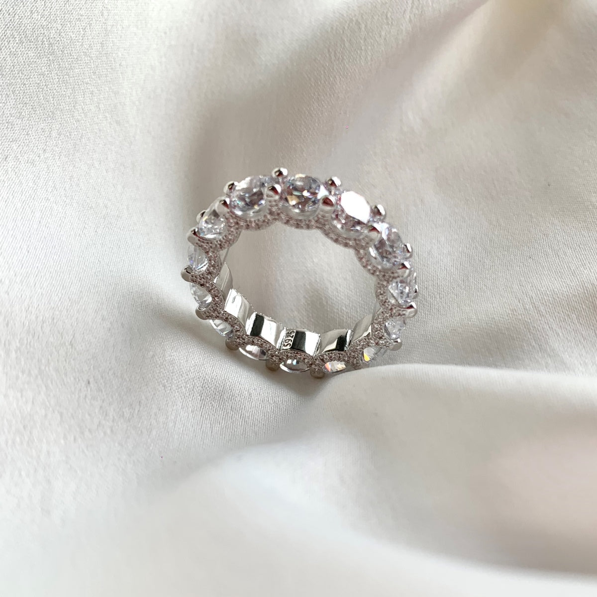 [baslovejewels]Gorgeous Round Cut Tennis Ring