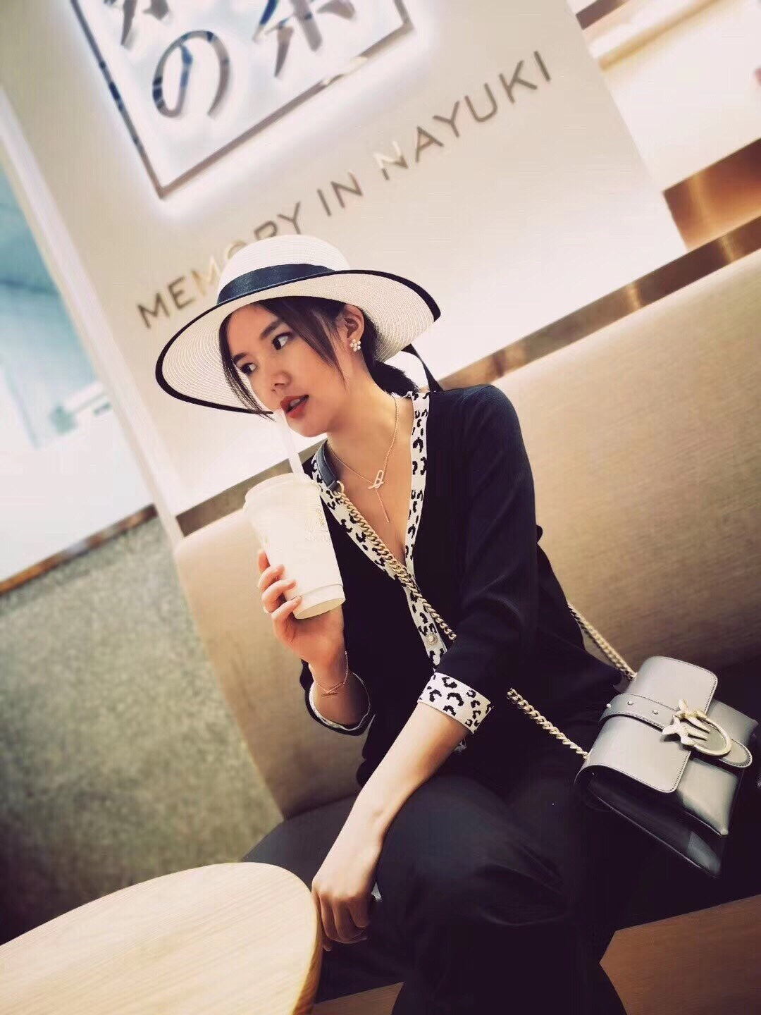 [baslovejewels]HM FIRE PIG NOSE NECKLACE TRENDY STREET