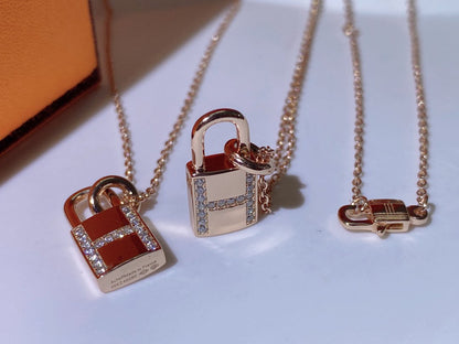 [baslovejewels]HM ADVANCED NICHE LOCK HEAD NECKLACE DIAMONDS