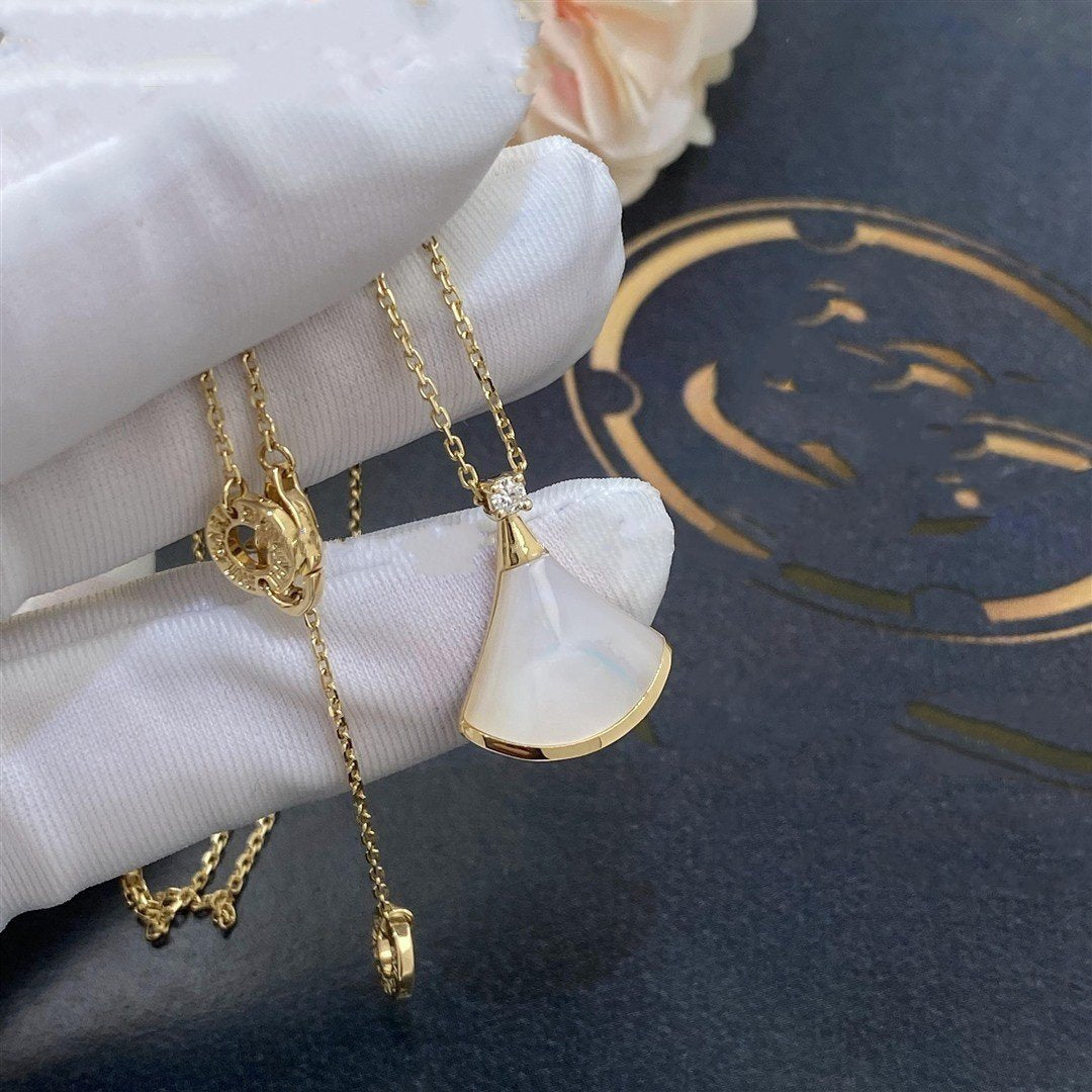 [baslovejewels]DREAM NECKLACE WHITE MOP GOLD 1 DIAMOND